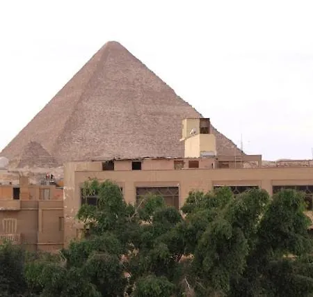 Gabry Pyramids Inn